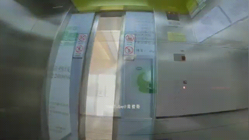 1760666056960469.gif